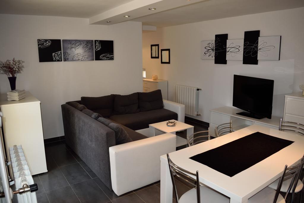 Aurelia Apartment Ližnjan 外观 照片