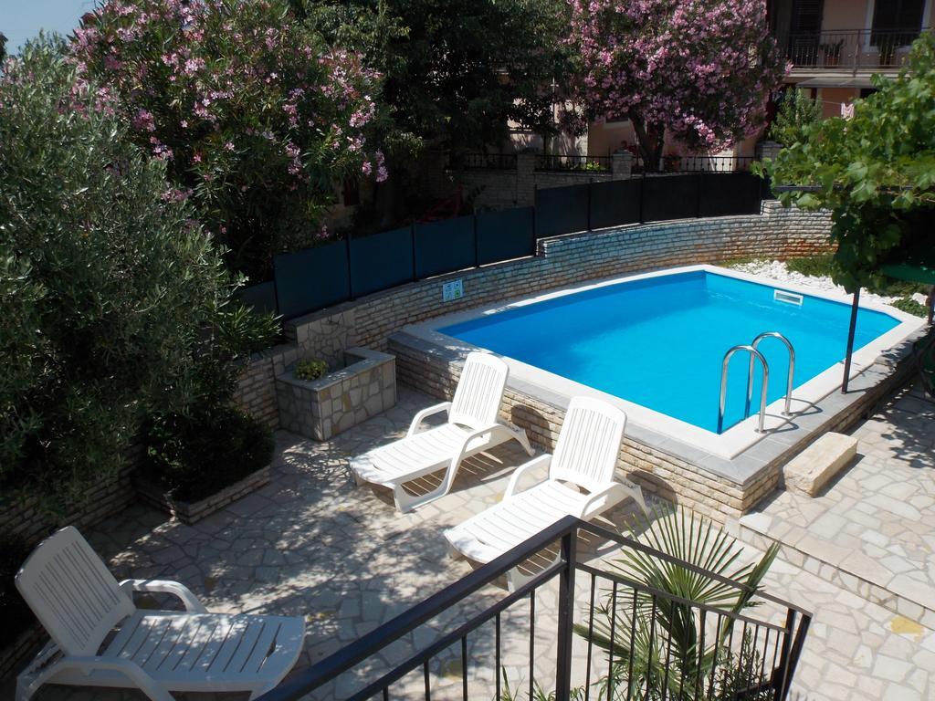 Aurelia Apartment Ližnjan 外观 照片